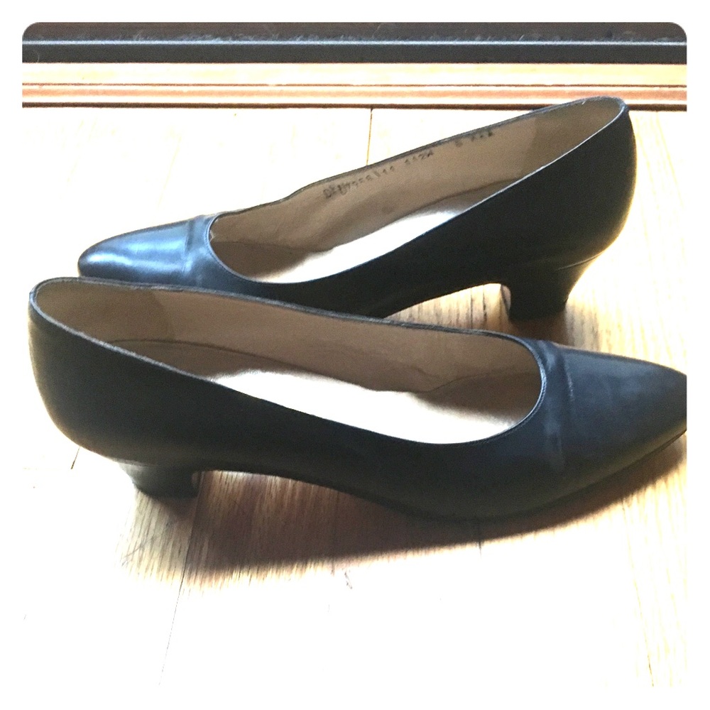 Salvatore Ferragamo dress shoes, fit small